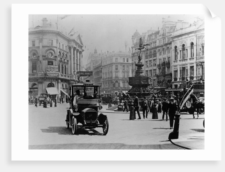 Piccadilly Circus, 1910 by Unknown