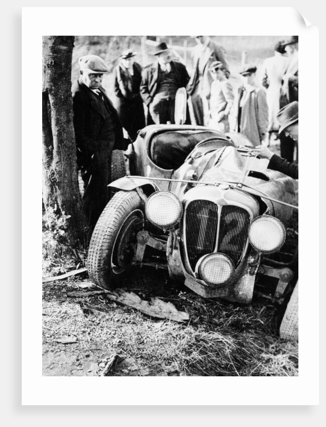 Crash of the Le Mans 24 Hours winner at Spa, Belgium, 1938 by Unknown