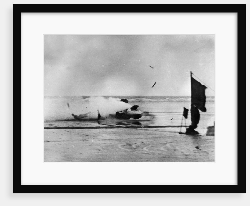 Giulio Foresti's crash at Pendine Sands by Anonymous