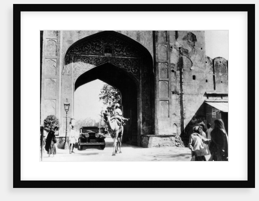 1930 Cadillac saloon beneath the Amber Gate, Jaipur, India, (c1930?) by Unknown