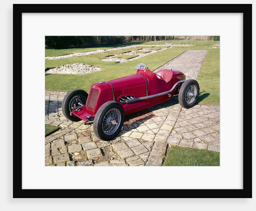 1933 Maserati 4CM-2000 racing car by Unknown