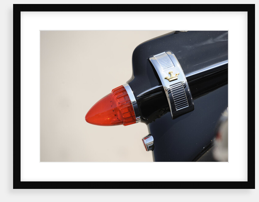 Chrysler Imperial convertible 1959 by Simon Clay