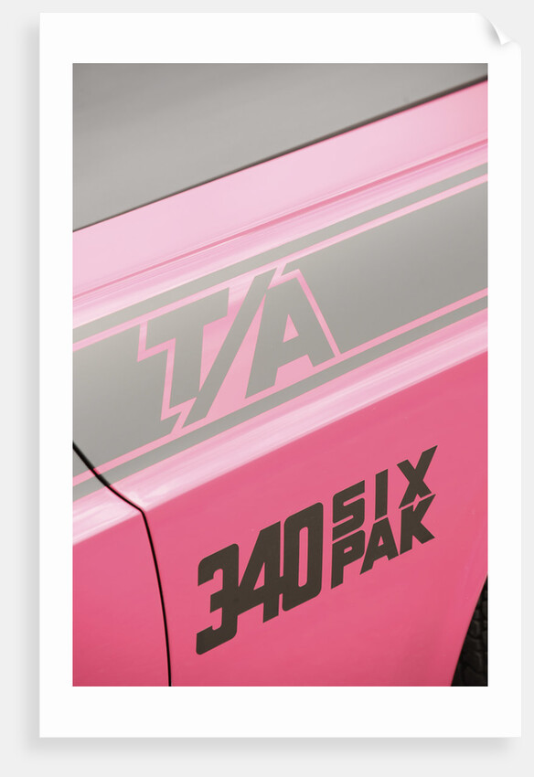 Dodge Challenger TA 1970 by Simon Clay