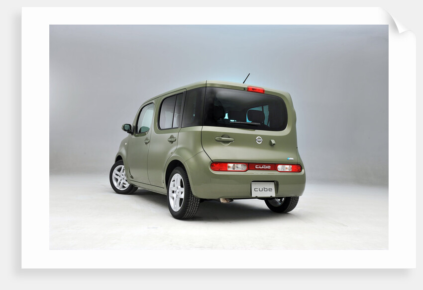 Nissan Cube 2008 by Simon Clay