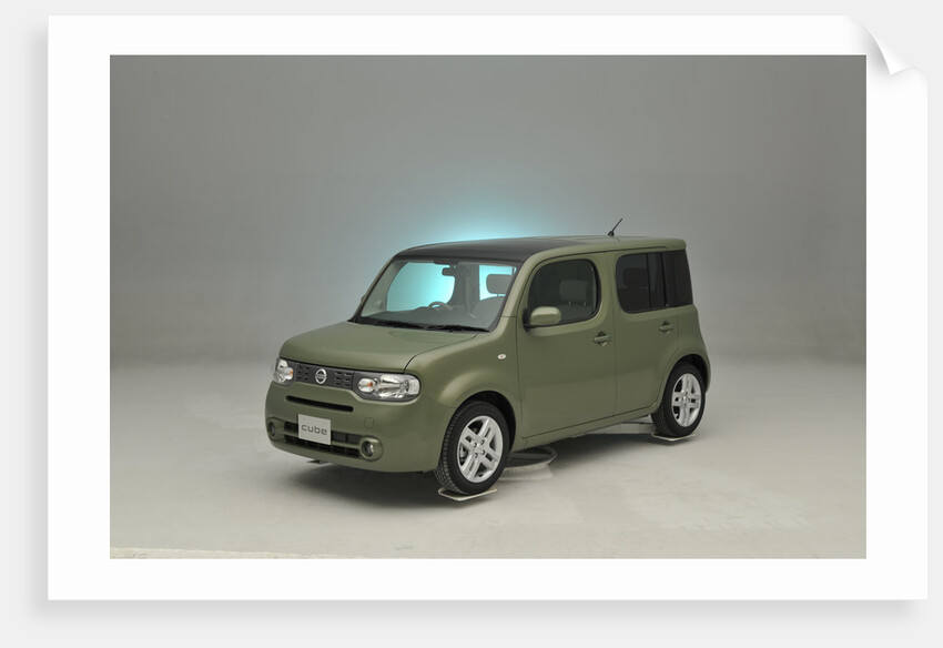 Nissan Cube 2008 by Simon Clay