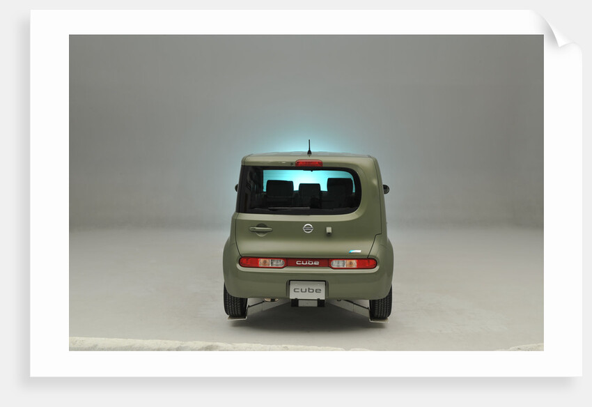 Nissan Cube 2008 by Simon Clay