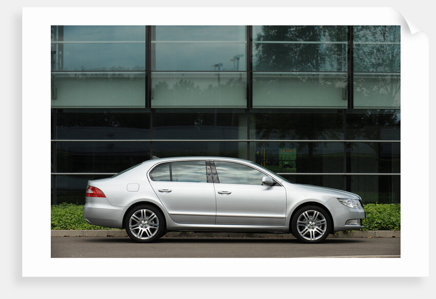Skoda SUPERB 2008 by Simon Clay