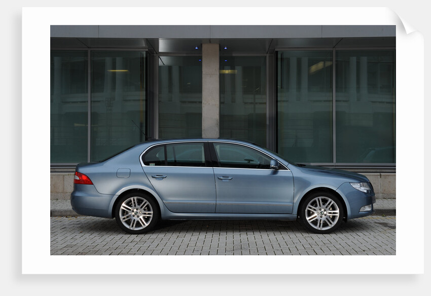 Skoda SUPERB 2008 by Simon Clay