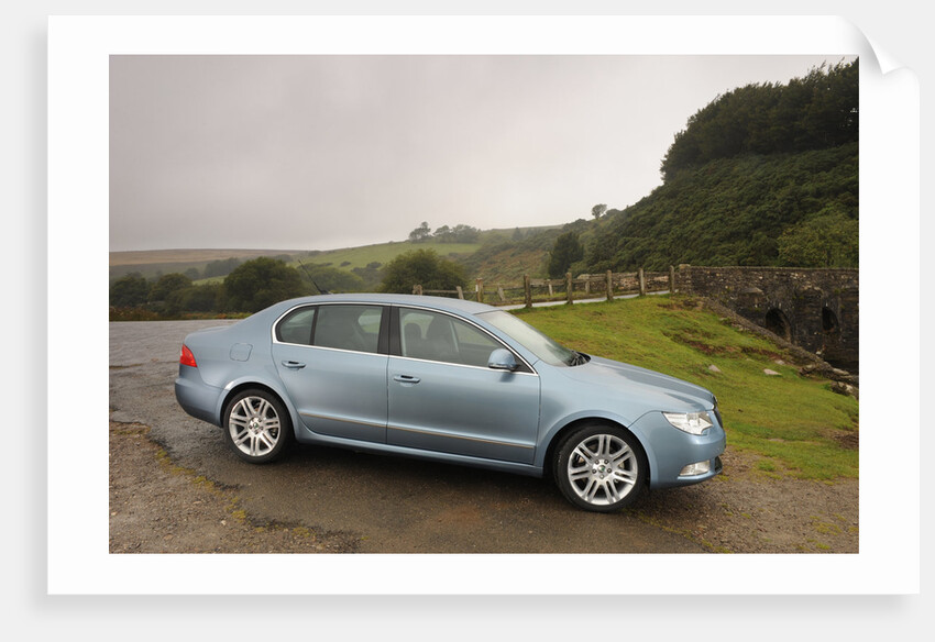 Skoda SUPERB 2008 by Simon Clay