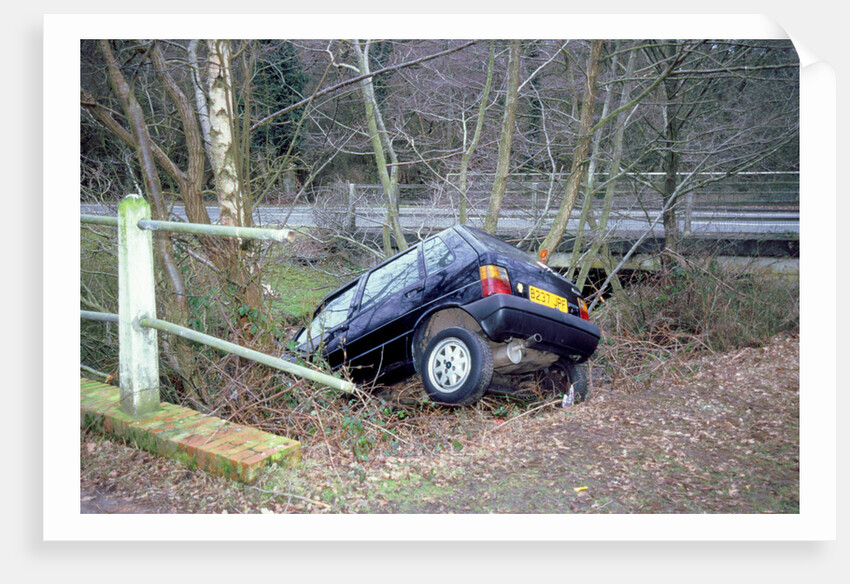 Fiat Uno crashed in to ditch by Unknown