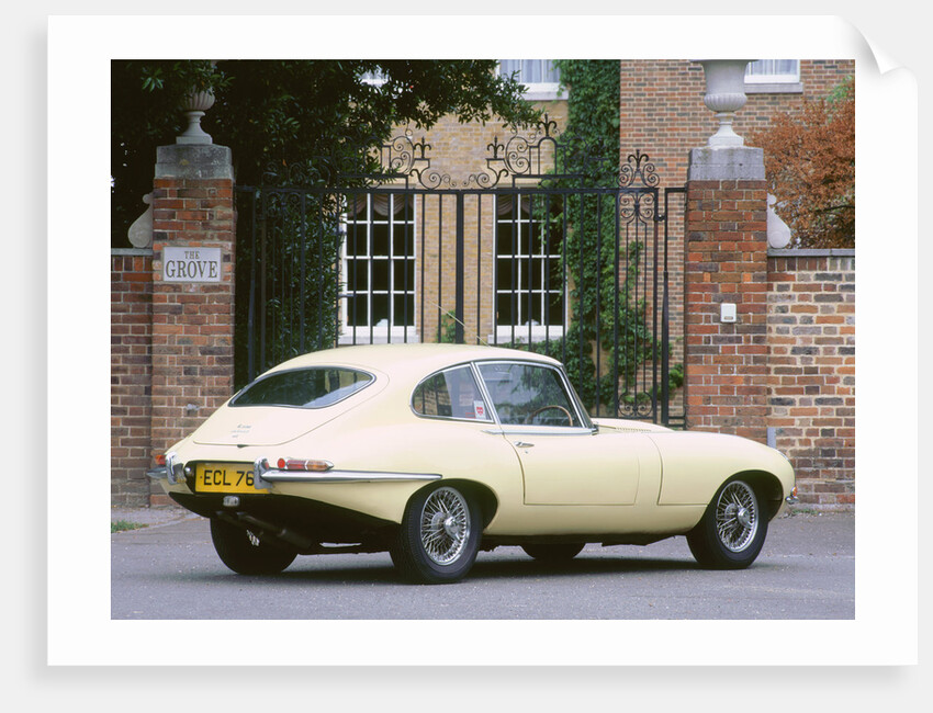 1966 Jaguar E Type 4.2 S1 2+2 by Unknown