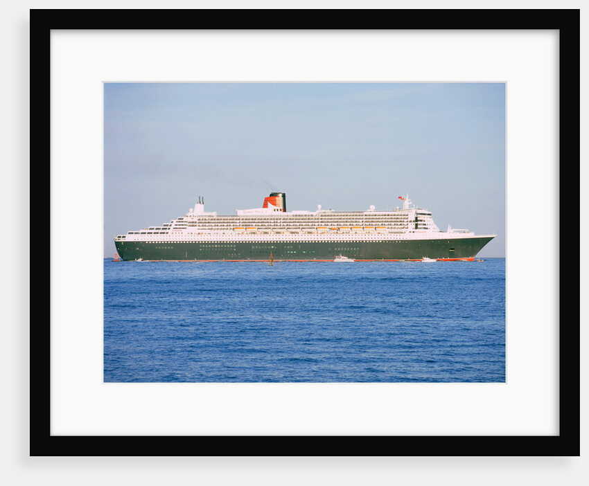 2004 Queen Mary II ocean liner by Unknown