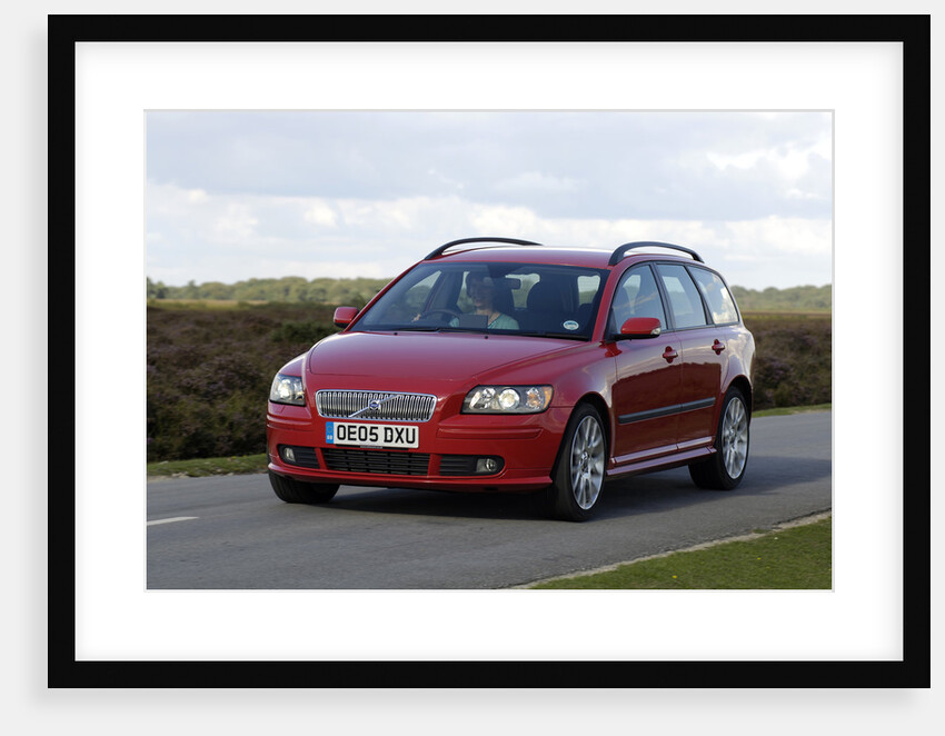 2005 Volvo V50 T5 by Unknown