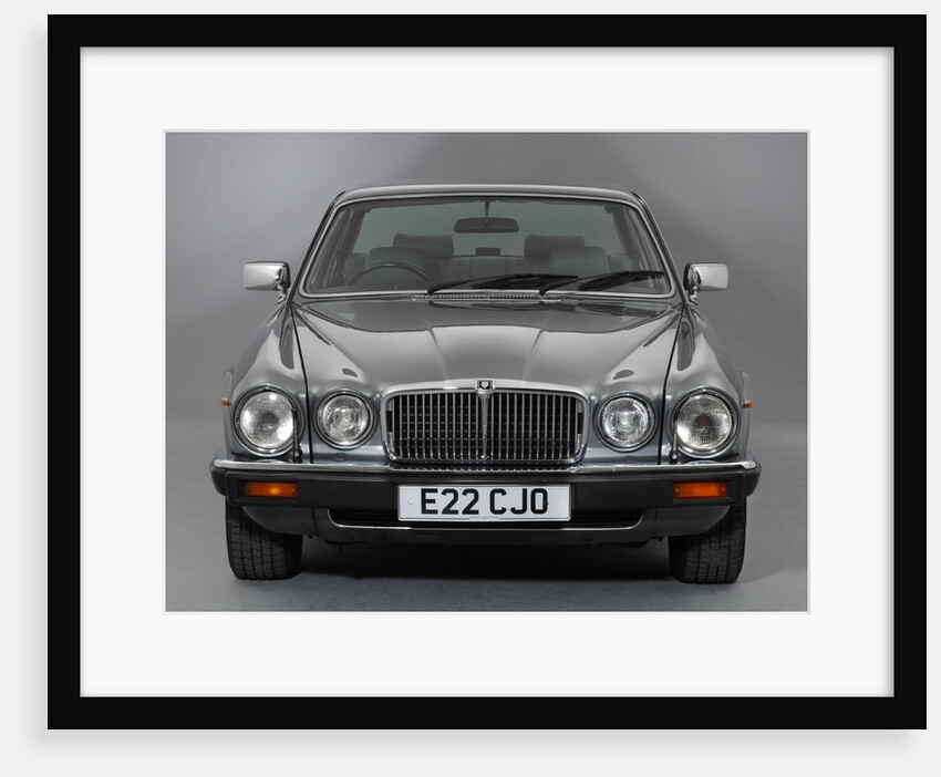 1987 Jaguar XJ12 Sovereign by Unknown