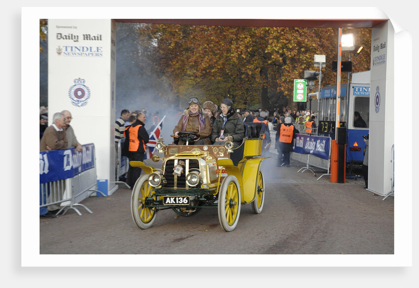 1902 Darracq on 2007 London to Brighton Run by Unknown