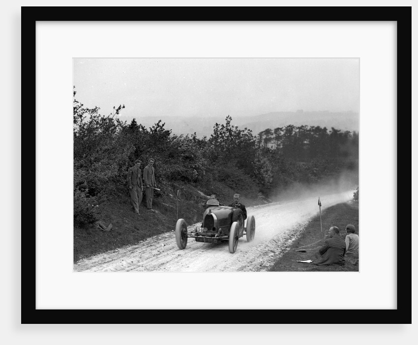 Bugatti Type 35 of WD Phillips setting the fastest time in an acceleration test by Bill Brunell