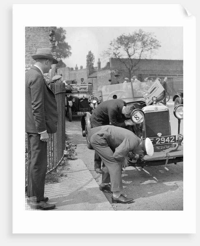 Inspecting the Star car of B Mott by Bill Brunell