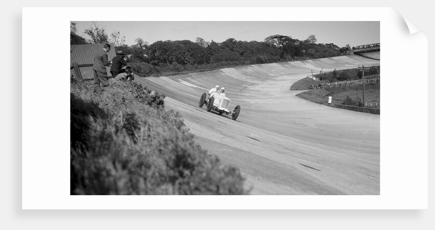 Sunbeam of EL Bouts on the banking, BARC meeting, Brooklands, 16 May 1932 by Bill Brunell