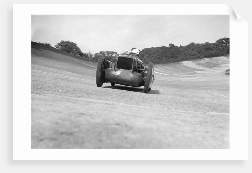 Leon Cushman's Austin 7 racer making a speed record attempt, Brooklands, 8 August 1931 by Bill Brunell