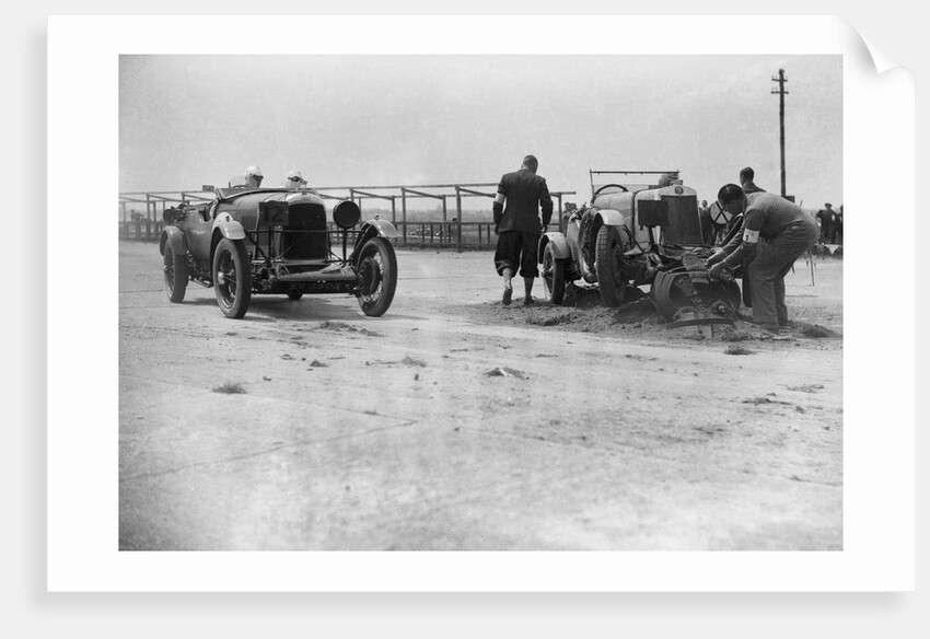 RSS Hebeler's Lagonda passing R Childe's crashed Lea-Francis, BARC 6-Hour Race, Brooklands, 1929, by Bill Brunell