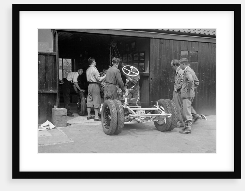 Working on Raymond Mays' Vauxhall-Villiers, c1930s by Bill Brunell