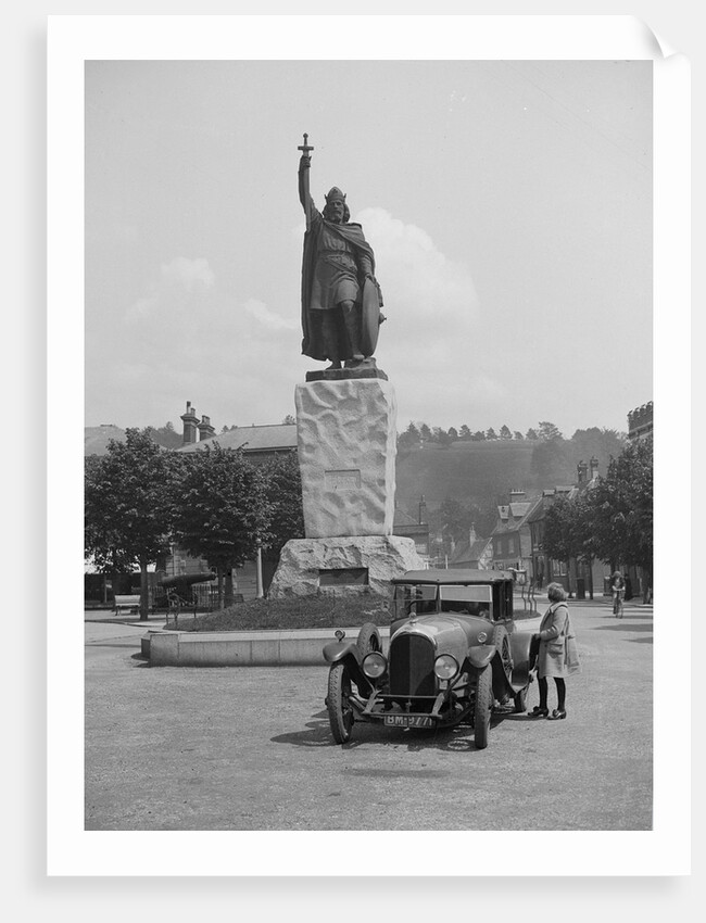 Bentley EXP3  in front of the statue of King Alfred, High Street, Winchester, Hampshire, c1920s by Bill Brunell