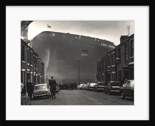 Esso Hibernia at Swan Hunter by James Allen Collection