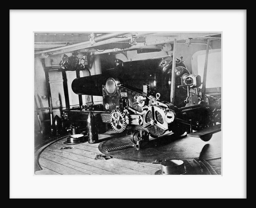 Photograph of stern 9 inch gun of HMS Shah circa 1878 by unknown