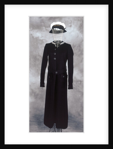 Women's Royal Naval Service uniform: pattern 1917-19 by unknown