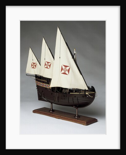 A full hull model of a Portugese caravel by Museu de Marinha