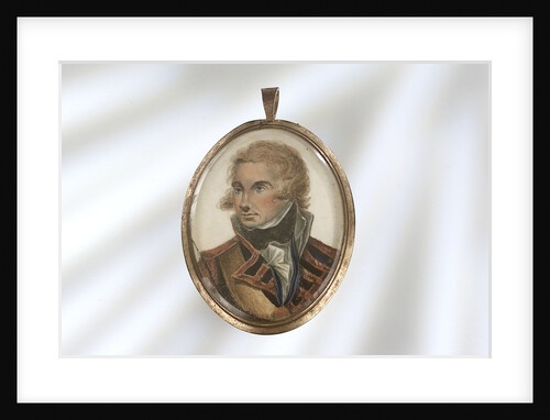 Gold pendant by Daniel Orme