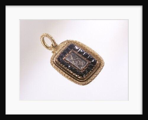 Gold pendant by unknown