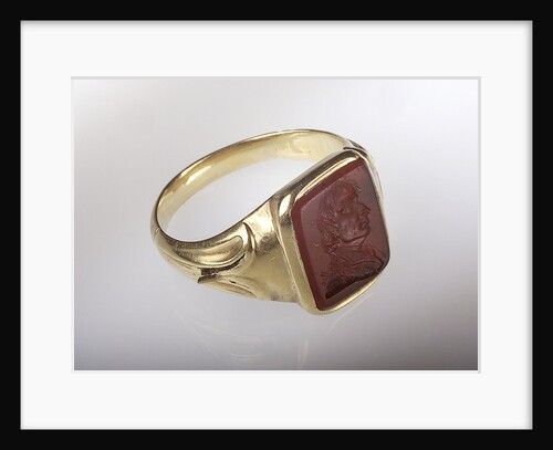 Gold ring by unknown
