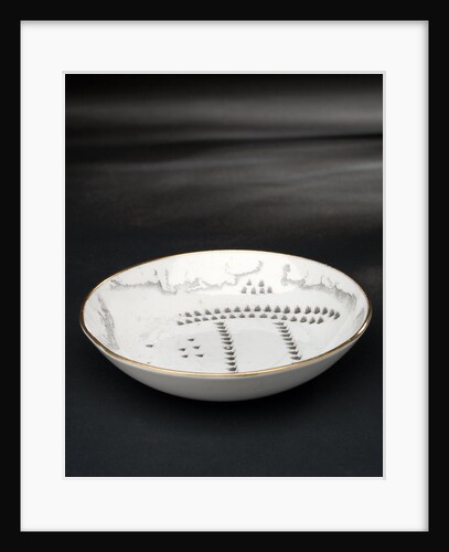 Porcelain saucer by Josiah Spode