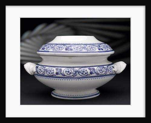 Tureen by W.T. Copeland & Sons Ltd.