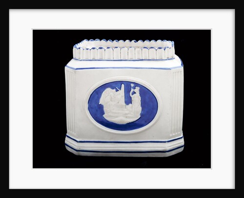 Tea caddy by unknown