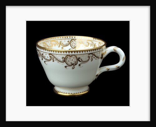 Cup used on RY 'Osborne' (1870) by Minton