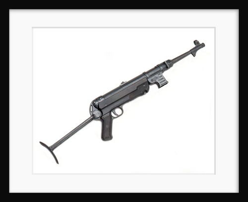 MP 40 Submachine gun by Steyr-Daimler-Puch