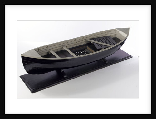 Full hull model, lifeboat, hull interior and deck grating by unknown