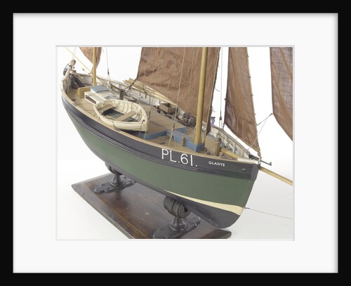 'Gladys', starboard by Alistair Brown