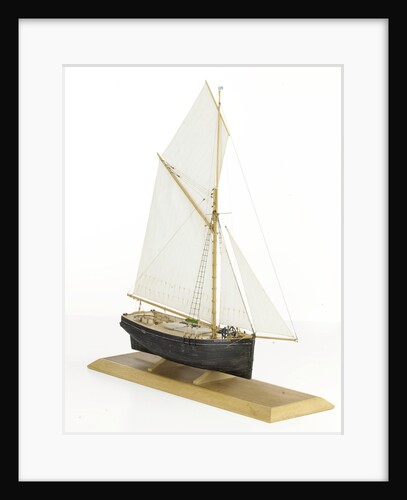 'Gwendoline', starboard by John Roe