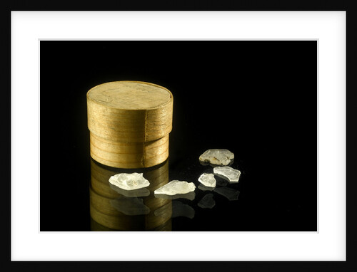 Pill box containing hyposulphite of lime by unknown