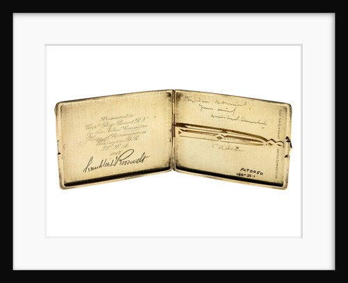 Gold cigarette case presented 1917 to Admiral Sir Guy Reginald Arthur Gaunt KCMG CB (1870-1953) by unknown