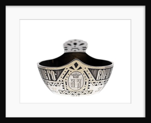 Miniature kovsh presented to Captain Leslie Burr of HMS 'Porpoise', 1892 by L.A.