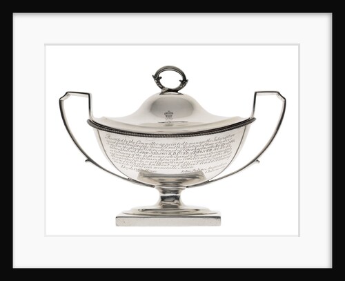 Sauce tureen with lid by Daniel Pontifex