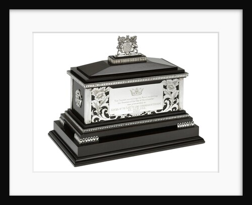 Freedom casket presented to Admiral of the Fleet Lord Cunningham (1882-1963) by Walker & Hall