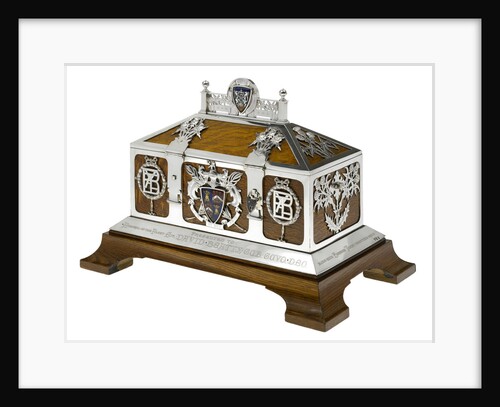 Freedom casket presented to Admiral of the Fleet Sir David Beatty, 1st Earl Beatty (1871-1936) by the City of Dunfermline, 13 September 1919 by unknown