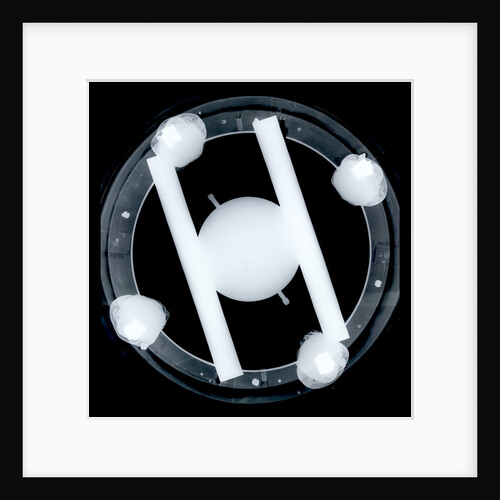 Globe x-ray by Hyacinthe Langlois