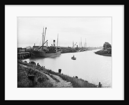 'Zillah', moored to Highbridge Wharf, slightly distant by Anonymous