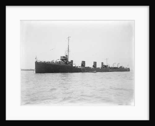 Torpedo boat destroyer HMS 'Mohawk' (1907) by unknown